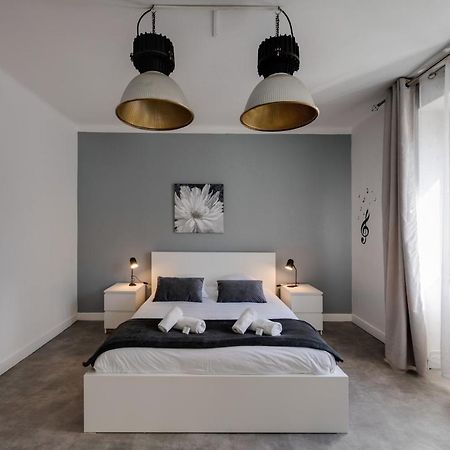 Les Capucins - 3 Bedroom Apartment Near The City Анси Экстерьер фото